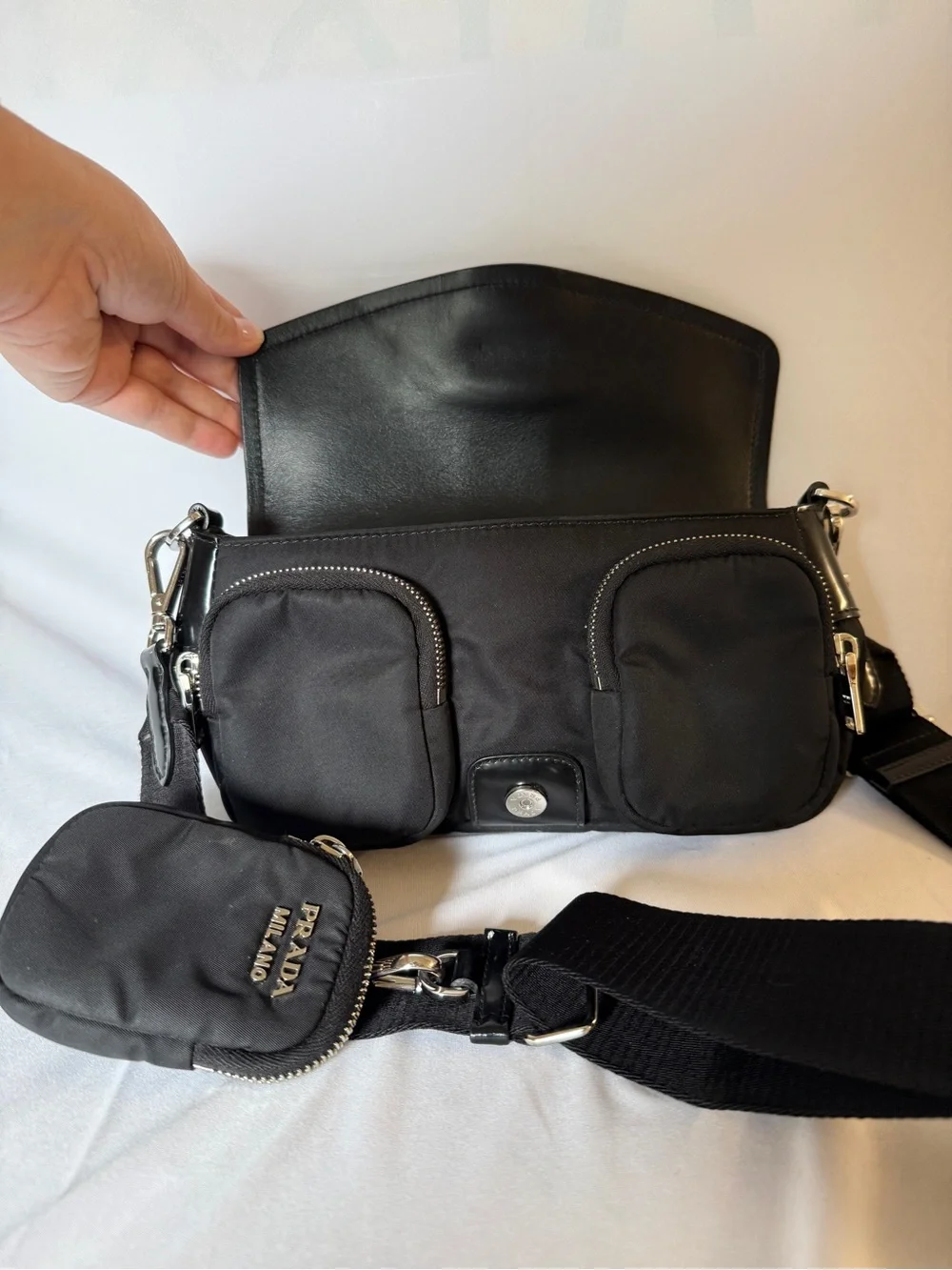 Re-Nylon Spazzolato Double Pocket Buckle Shoulder Bag Black - Picture 9 of 10